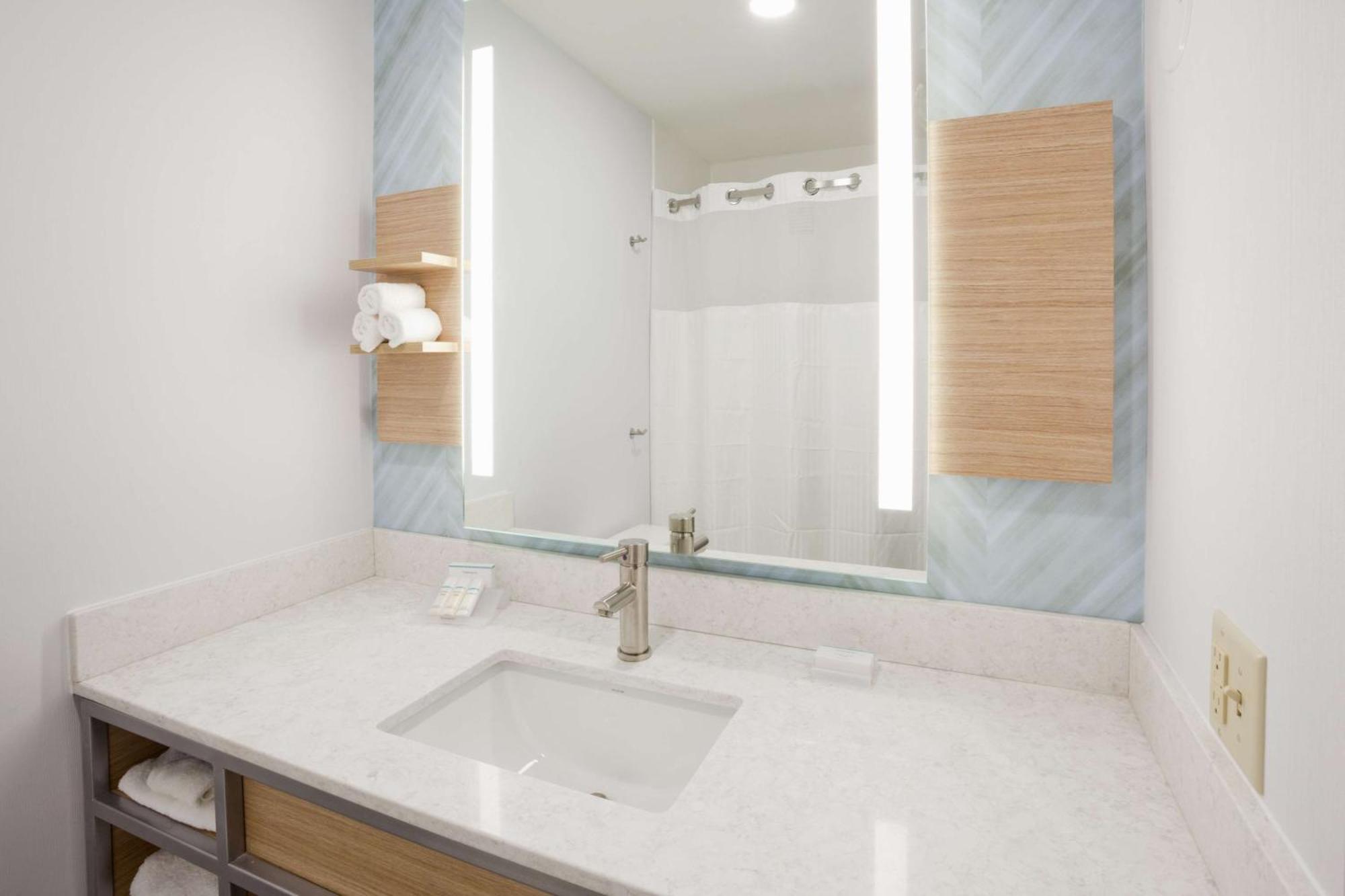 Hilton Garden Inn Minneapolis איגן מראה חיצוני תמונה