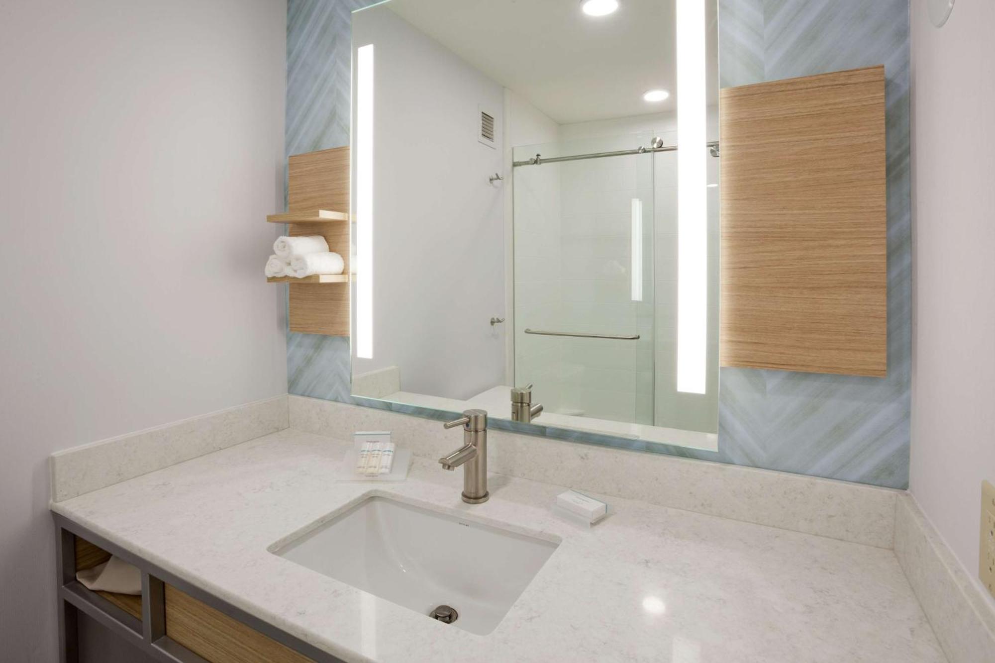 Hilton Garden Inn Minneapolis איגן מראה חיצוני תמונה