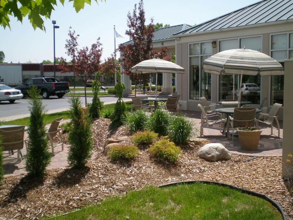 Hilton Garden Inn Minneapolis איגן מראה חיצוני תמונה